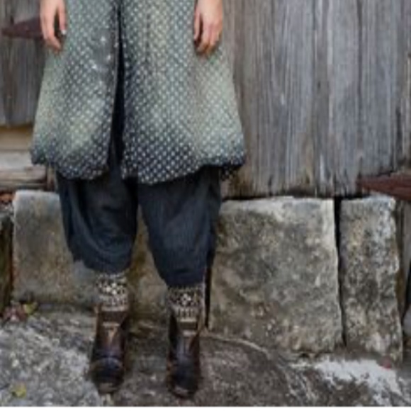 magnolia pearl distressed duster - Picture 5 of 17